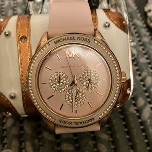 MichealKors Sydney Rose gold watch